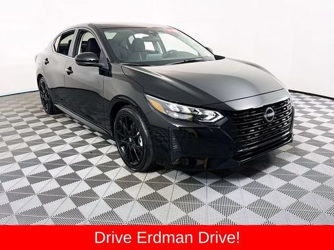 Used 2025 Nissan Sentra SR w/ Midnight Edition FWD image 1