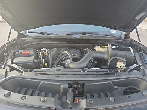 Used 2022 Chevrolet Tahoe RST w/ Luxury Package image 32