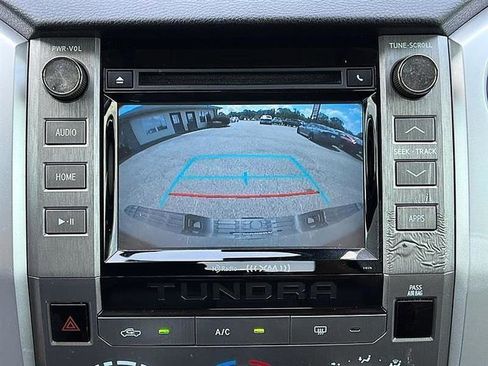 Used 2019 Toyota Tundra SR5 w/ SR5 Upgrade Package AWD/4WD image 33