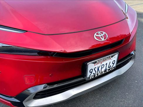 Used 2024 Toyota Prius Prime image 32