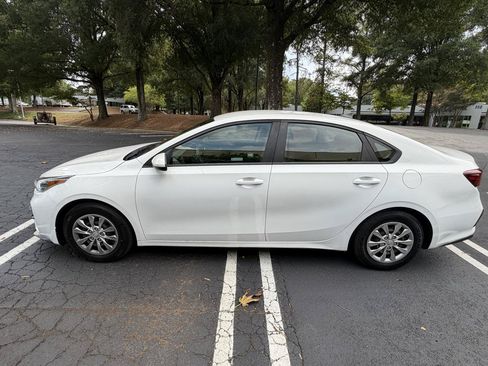 Used 2019 Kia Forte Sedan FWD image 8