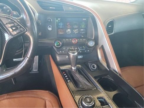 Used 2018 Chevrolet Corvette Stingray Convertible w/ 2LT Preferred Equipment Group RWD image 8