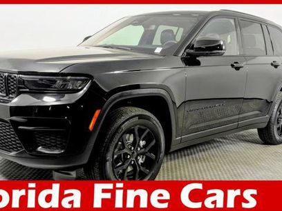 Used 2024 Jeep Grand Cherokee Altitude