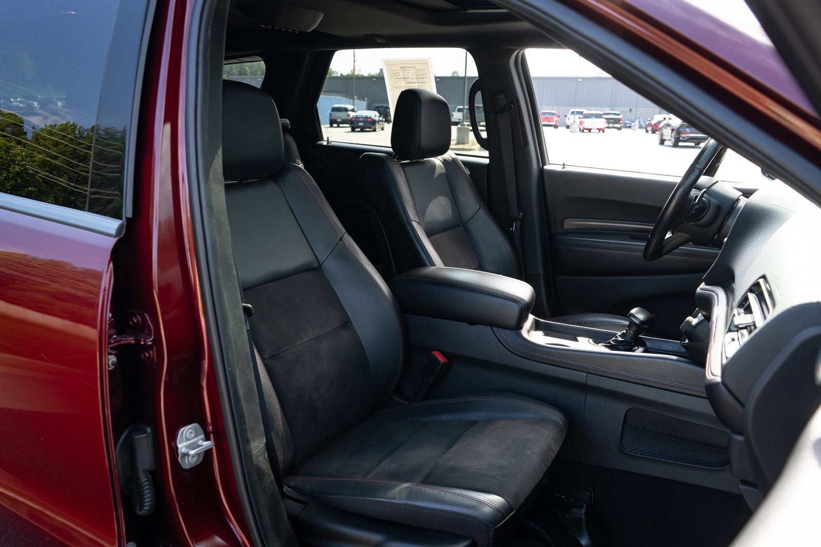 Used 2022 Dodge Durango R/T w/ Blacktop Package RWD image 24