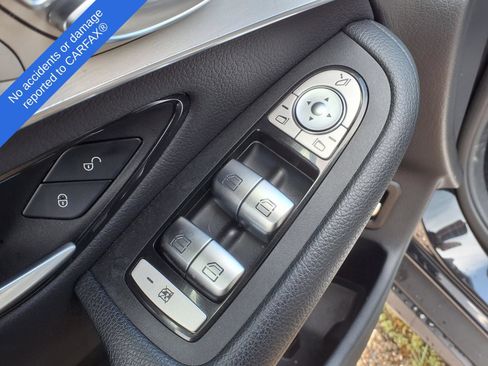 Used 2021 Mercedes-Benz GLC 300 image 17