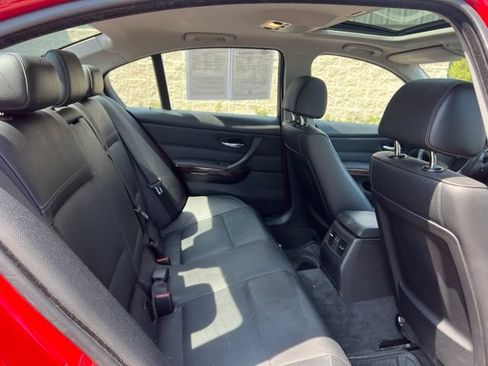 Used 2010 BMW 328i xDrive Sedan AWD/4WD image 13