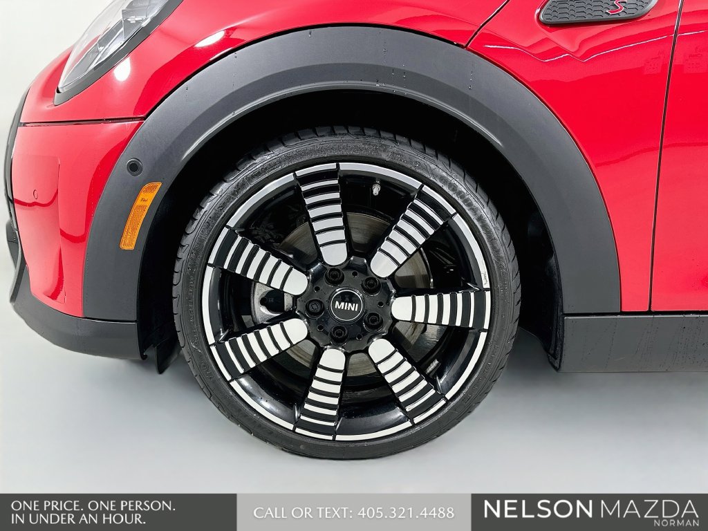 Used 2023 MINI Cooper S w/ Driver Assistance Package FWD image 32