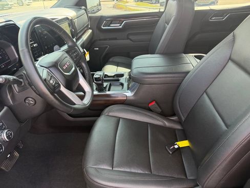 Used 2023 GMC Sierra 1500 SLT w/ SLT Premium Package AWD/4WD image 32