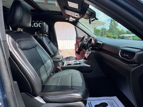 Used 2020 Ford Explorer Limited RWD image 27