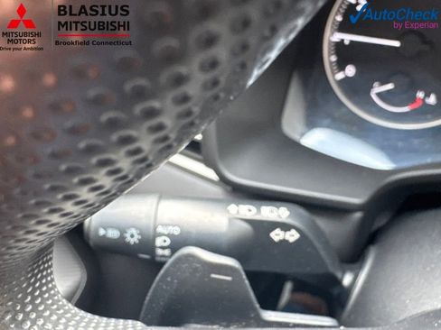 Used 2022 Mitsubishi Outlander ES AWD/4WD image 32