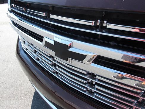 Used 2022 Chevrolet Tahoe Premier AWD/4WD image 30