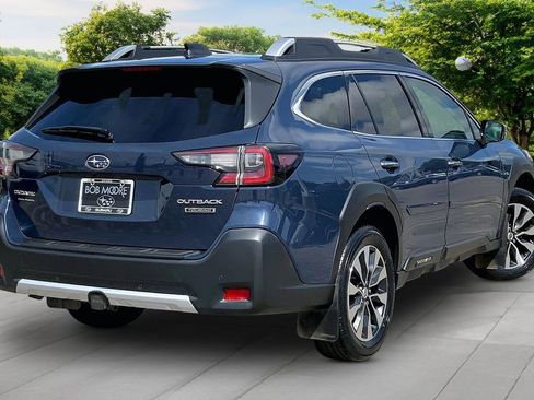 Used 2025 Subaru Outback Touring AWD/4WD image 6