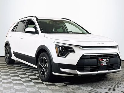 Used 2023 Kia Niro EX