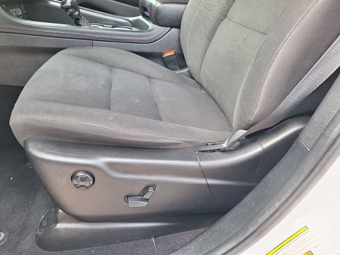 Used 2023 Dodge Durango GT RWD image 28