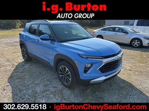 Used 2024 Chevrolet TrailBlazer LT w/ Convenience Package image 1