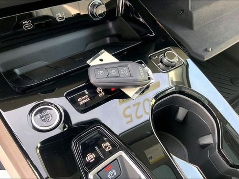 Used 2025 Audi A5 2.0T Premium Plus w/ Premium Plus image 12