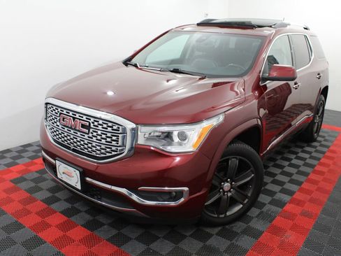 Used 2017 GMC Acadia Denali w/ Technology Package AWD/4WD image 1