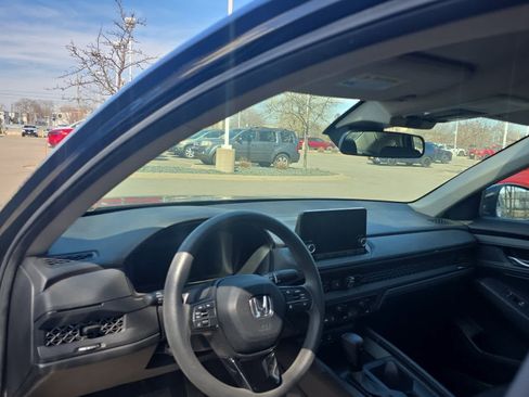 Used 2023 Honda Accord LX image 3