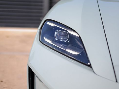 Certified 2025 Porsche Taycan GTS image 13