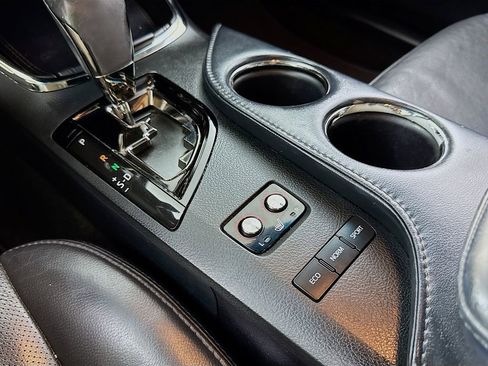 Used 2015 Toyota Avalon XLE Touring Sport Edition FWD image 16