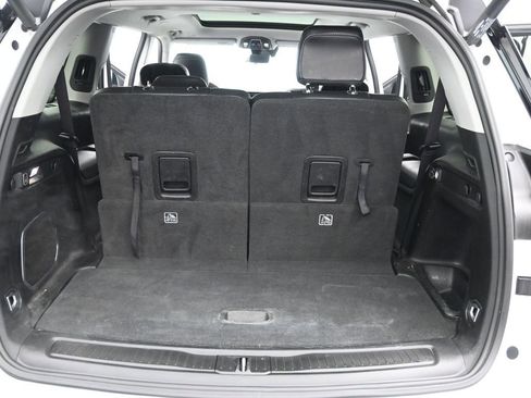 Used 2022 Jeep Grand Cherokee L Limited w/ Luxury Tech Group II image 11