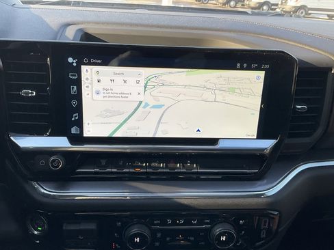 Used 2024 Chevrolet Silverado 2500 High Country image 4