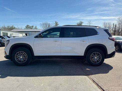 Used 2025 GMC Acadia Elevation AWD/4WD image 8