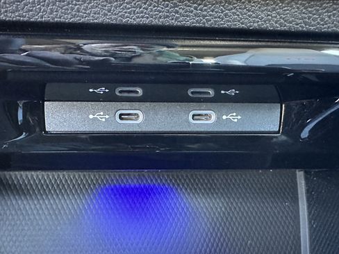 Used 2025 Volkswagen GTI Autobahn image 31