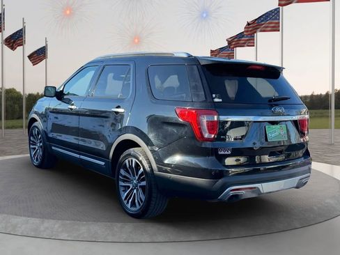 Used 2017 Ford Explorer Platinum image 5