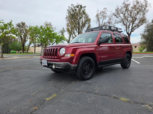 Used 2012 Jeep Patriot Sport w/ PWR Value Group FWD image 1