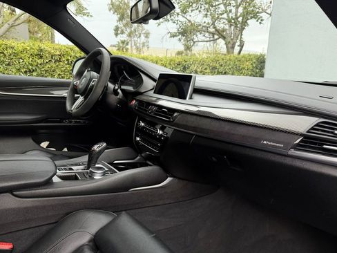 Used 2017 BMW X6 xDrive35i image 39