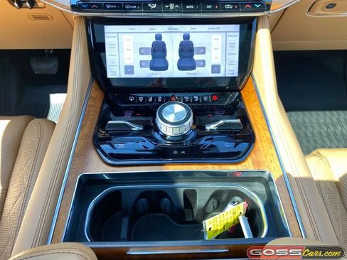 Certified 2022 Jeep Grand Wagoneer Series III w/ Rear Seat Video Group 1 AWD/4WD image 14