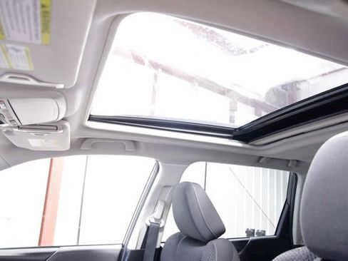 Used 2023 Subaru Forester Premium image 35