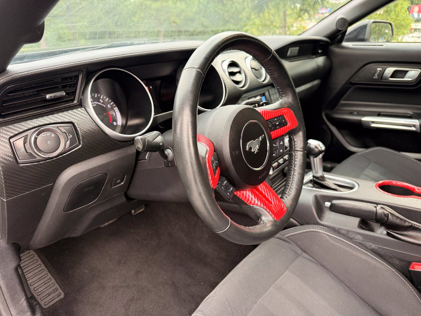 Used 2019 Ford Mustang Coupe RWD image 22