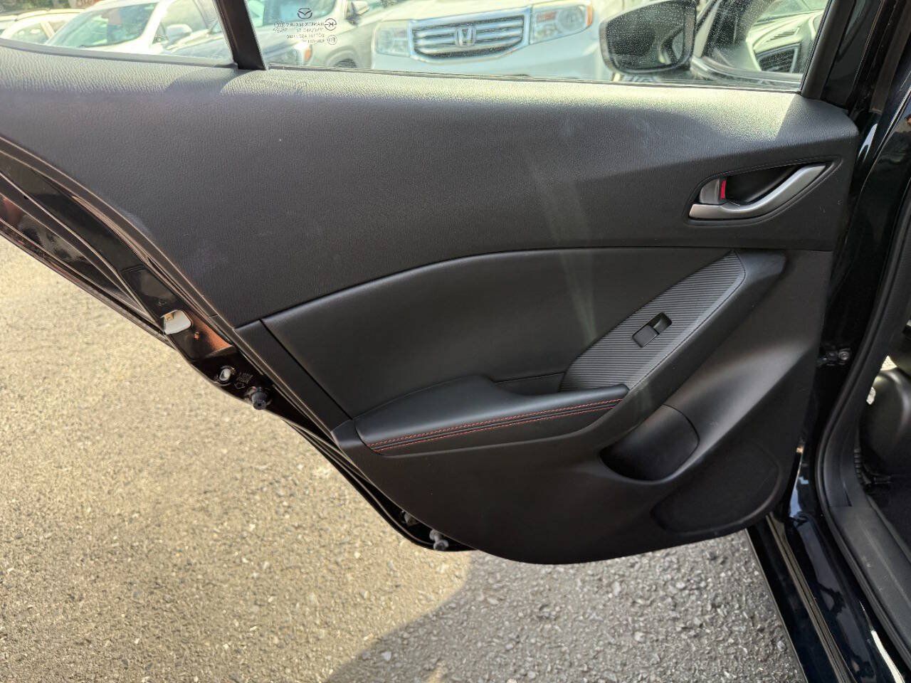 Used 2015 MAZDA MAZDA3 i Grand Touring FWD image 28