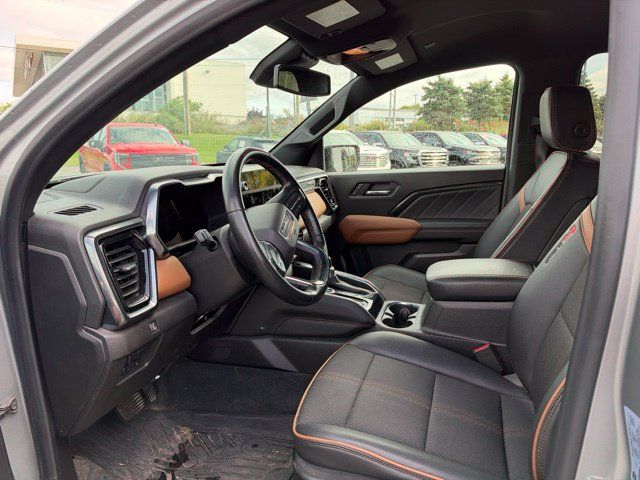 Used 2023 GMC Canyon AT4 w/ Canyon Safety Plus Package AWD/4WD image 18