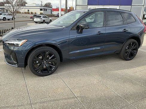 New 2026 Volvo XC60 B5 Ultra w/ Climate Package AWD/4WD image 11