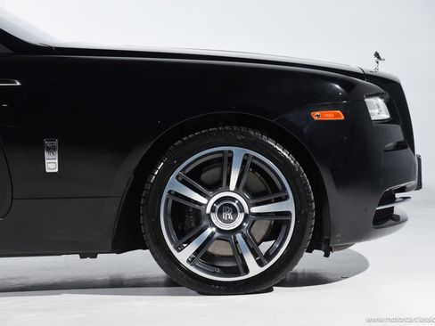 Used 2016 Rolls-Royce Wraith image 11