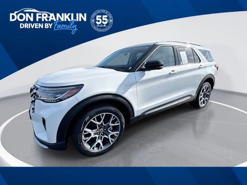 Used 2025 Ford Explorer Platinum w/ Ultimate Package AWD/4WD image 1