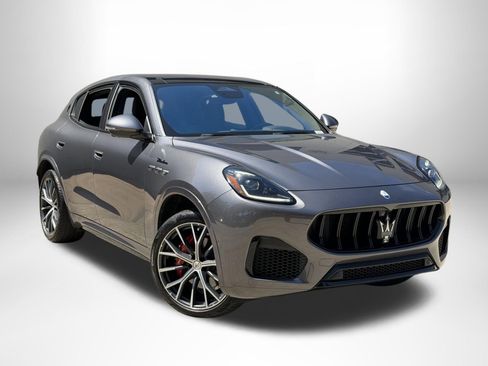 Used 2023 Maserati Grecale Modena AWD/4WD image 1