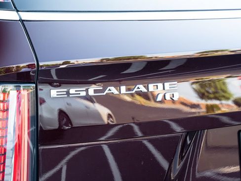 Used 2025 Cadillac Escalade IQ Luxury 2 w/ LPO, Premium Carpet Package AWD/4WD image 18