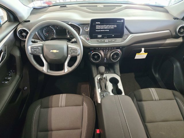 New 2026 Chevrolet Blazer LT w/ Convenience Package AWD/4WD image 9