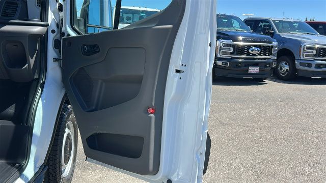 New 2026 Ford Transit 250 148 Medium Roof w/ Load Area Protection Package RWD image 10