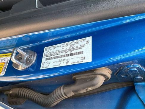 Used 2020 Ford Escape SE Sport FWD image 32