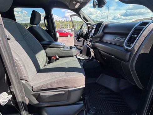 Used 2019 RAM 2500 Big Horn w/ Black Appearance Package AWD/4WD image 30