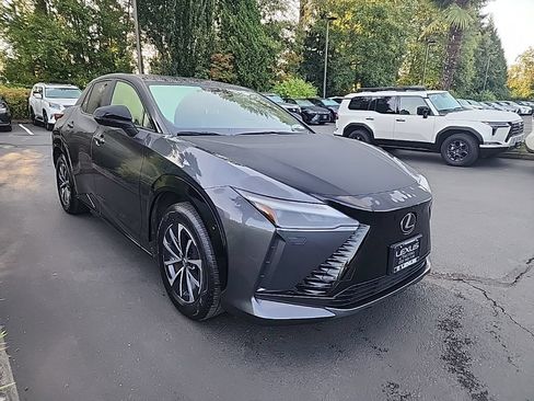 Certified 2023 Lexus RZ 450e Premium w/ Technology Package AWD/4WD image 6