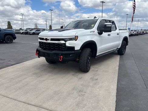 Used 2024 Chevrolet Silverado 1500 ZR2 w/ ZR2 Bison Edition AWD/4WD image 7