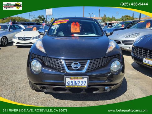 Used 2012 Nissan Juke SL w/ Sport Pkg image 3