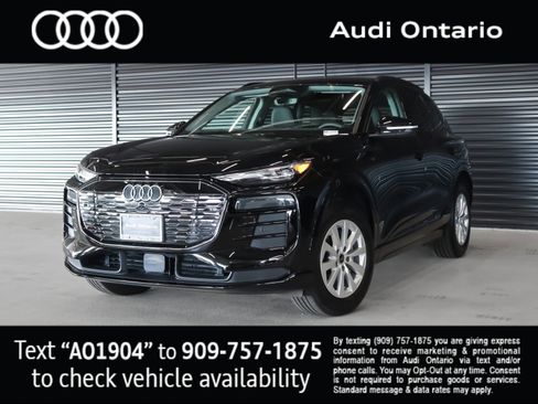Used 2025 Audi Q6 e-tron Premium image 1