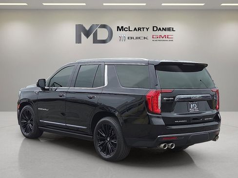 Certified 2023 GMC Yukon Denali Ultimate AWD/4WD image 4